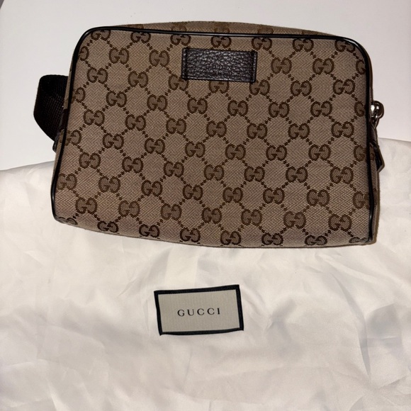 Gucci Brown Monogram Men's Bag - Picture 1 of 6